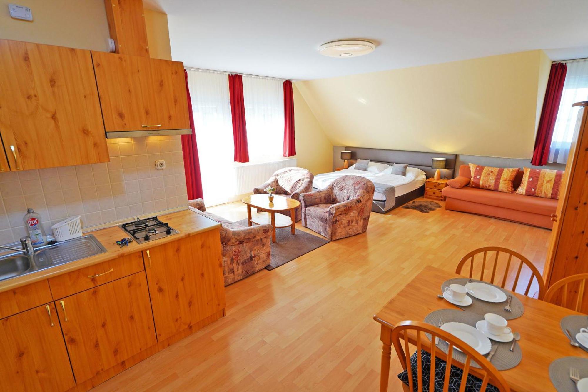 Apartman Brigitte Buekfuerdo Zewnętrze zdjęcie